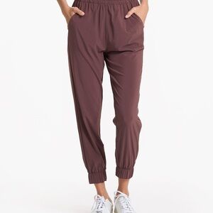 Vuori Villa Jogger in Chestnut